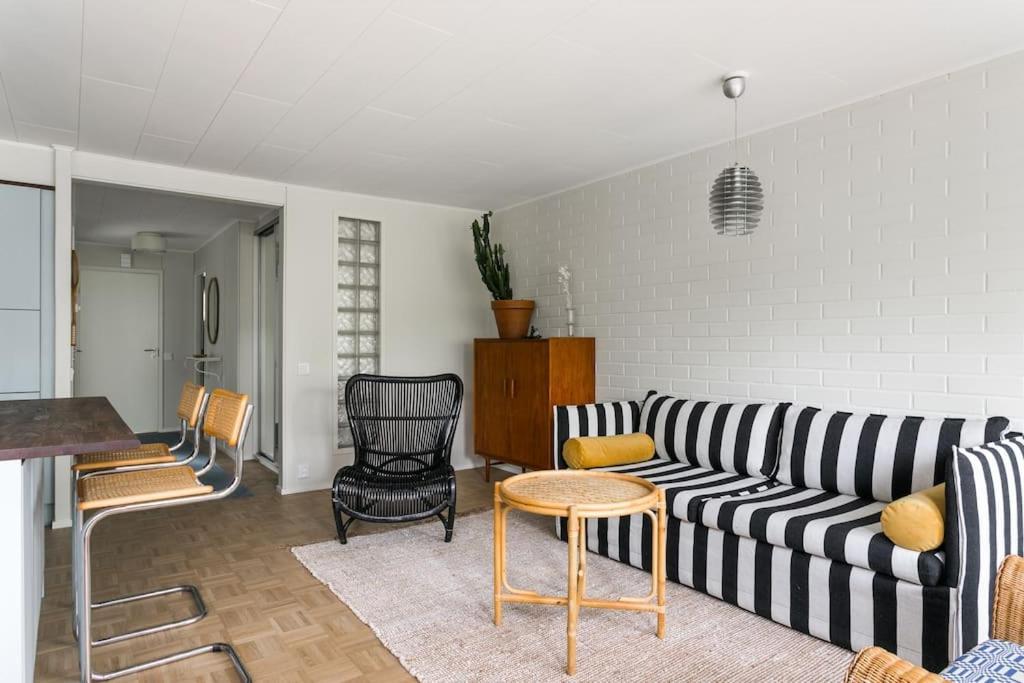 Apartmán Upea Remontoitu Huoneisto Naantalin Sydaemessae Exteriér fotografie