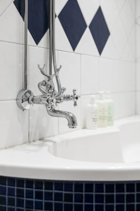 Apartmán Upea Remontoitu Huoneisto Naantalin Sydaemessae Exteriér fotografie