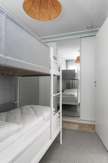 Apartmán Upea Remontoitu Huoneisto Naantalin Sydaemessae Exteriér fotografie